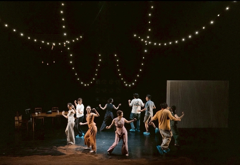 2025 伍拾製作《咖啡廳Dance to 40+》台北場加演｜伍拾製作｜國藝會補助成果檔案庫